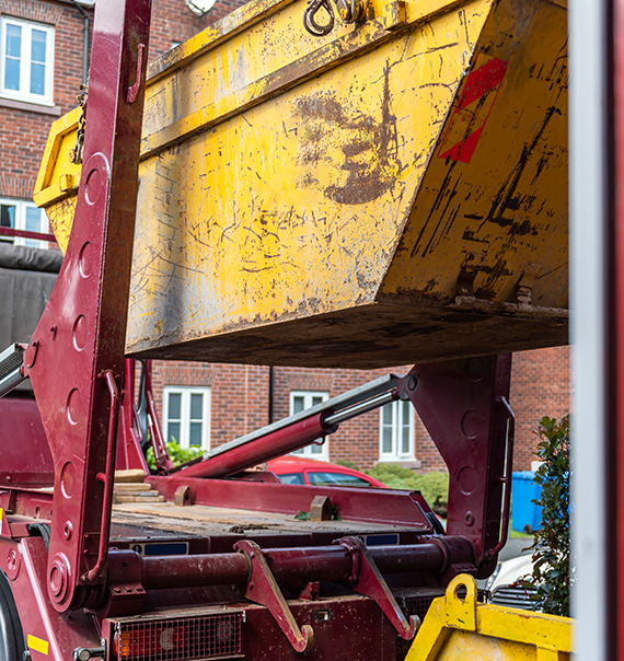 Online Maxi Skip Booking Stafford 8 Yard Skips